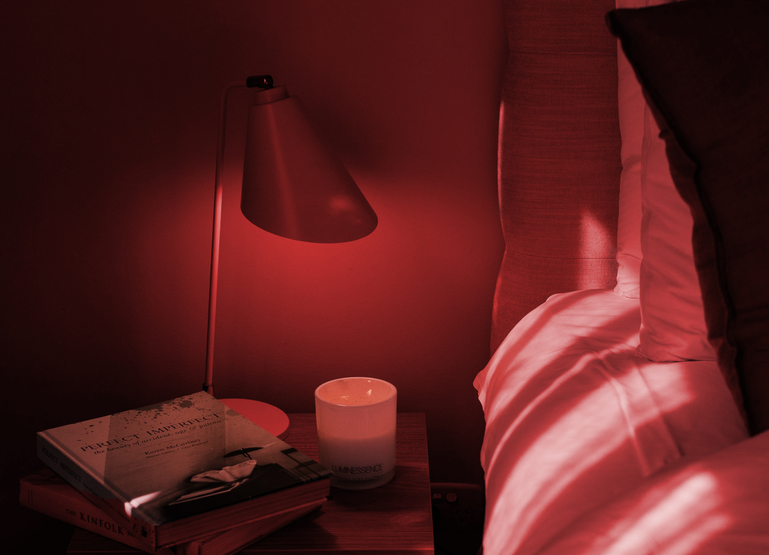Why You Should Have Red Light Bulbs In Your House - Frenshe